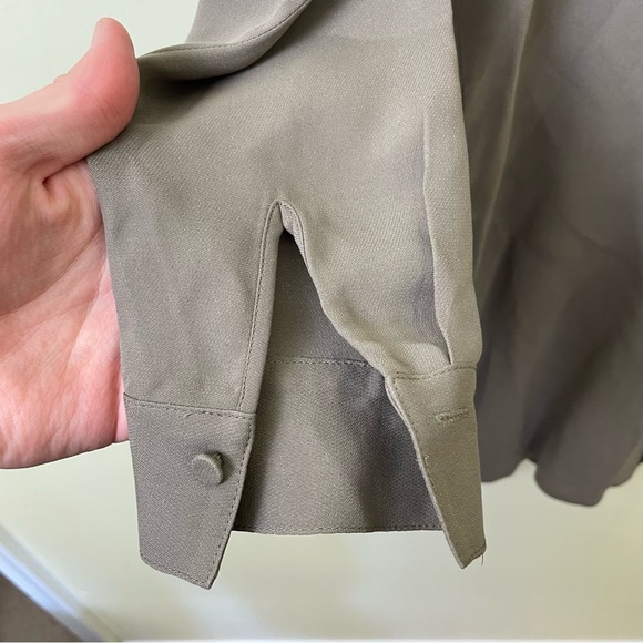 Vince Slit Collar Silk Long Sleeve Dress in Size XS - Picture 10 of 10